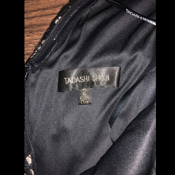 NEW Tadashi Shoji Velvet Floral Black V-Neck Gown - Picture 8 of 8